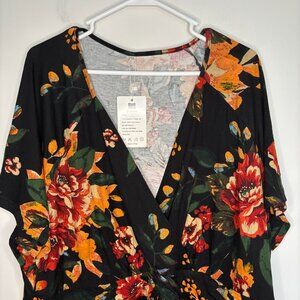 UVPLOVE NEW Short Sleeve V-Neck Faux Wrap Tunic Womens 5XL Floral Black Slimming